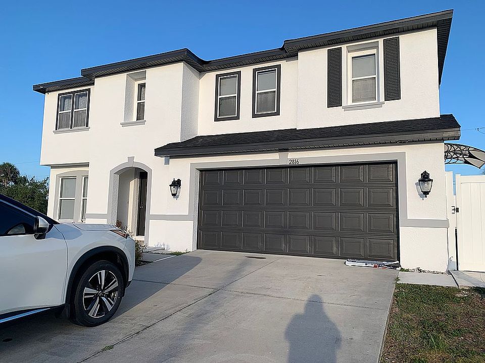 1st image of 2816 NE 6th Pl