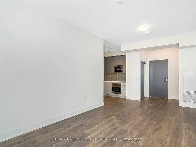2908 Highway 7 Rd #1404 — Photo 9