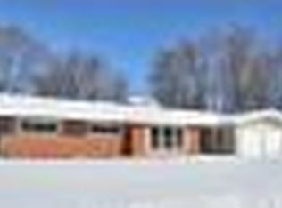 2400 Sunnyside Dr, Elkhart, IN 46516