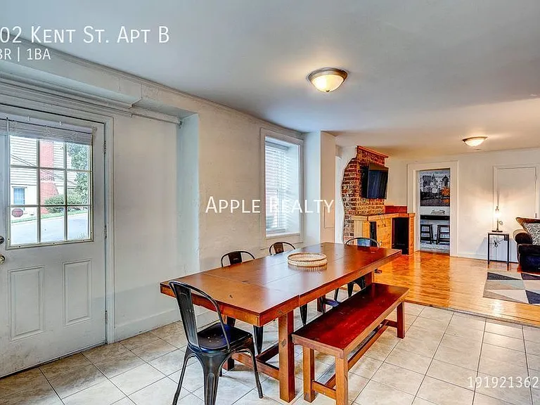 802 Kent St #B — Photo 4