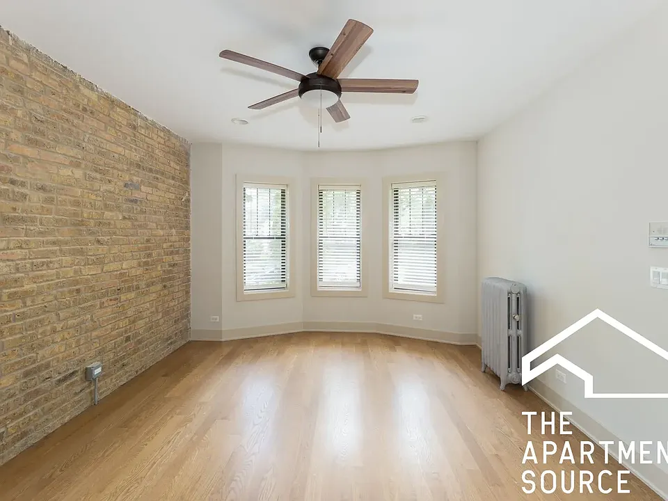 4610 N Winchester Ave #2