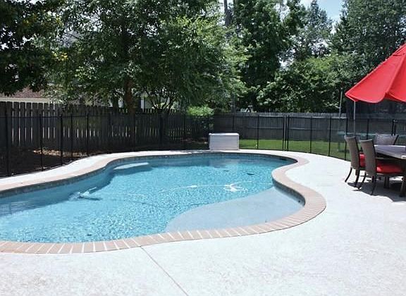 5th image of 1423 Woodmere Dr