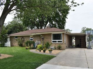 419 W Lawrence Ave, Zeeland, MI 49464