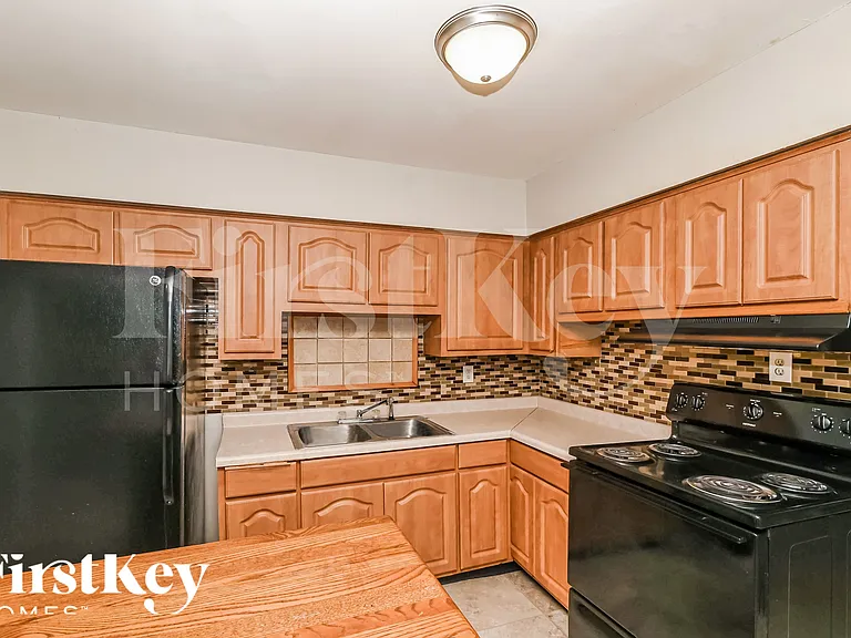 2531 Boulevard Pl — Photo 5