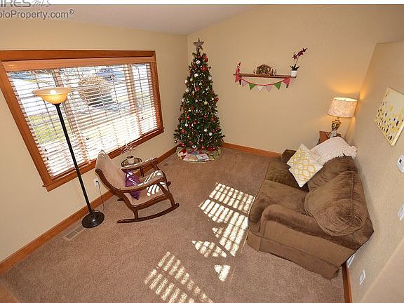 3rd image of 316 Amber Dr