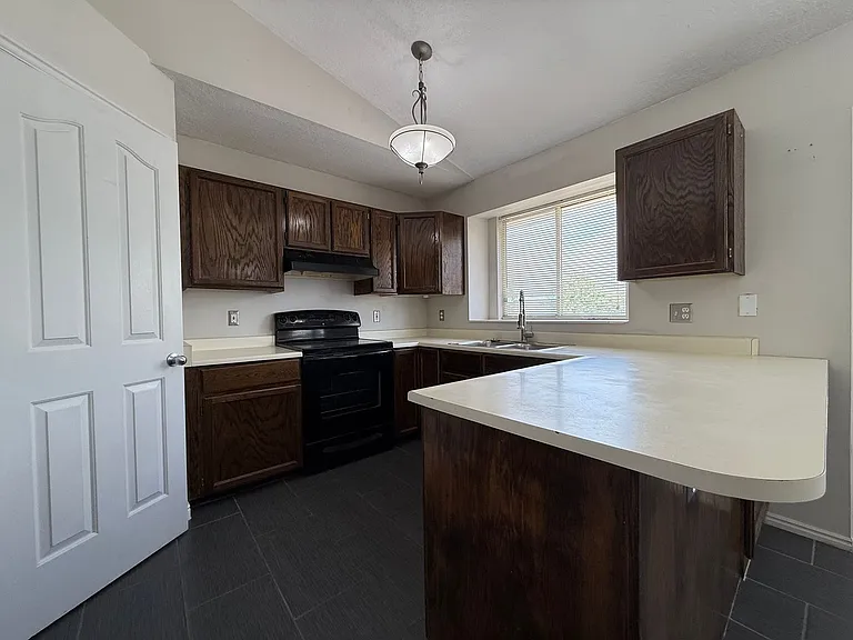 979 E Blue Heron Cir — Photo 12