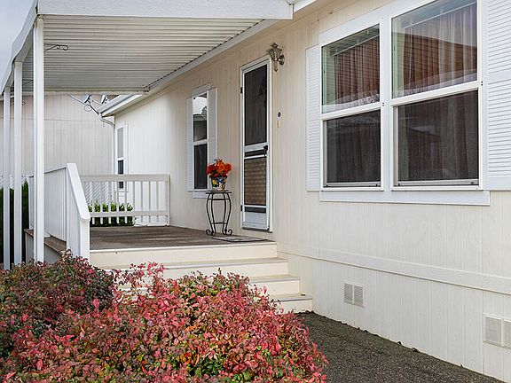3rd image of 1450 Willow Ct