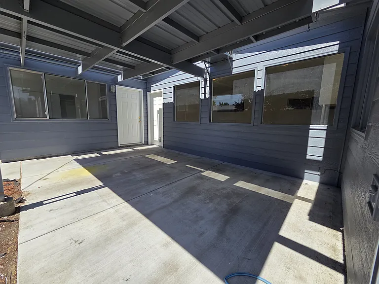 2303 Duportail St — Photo 6
