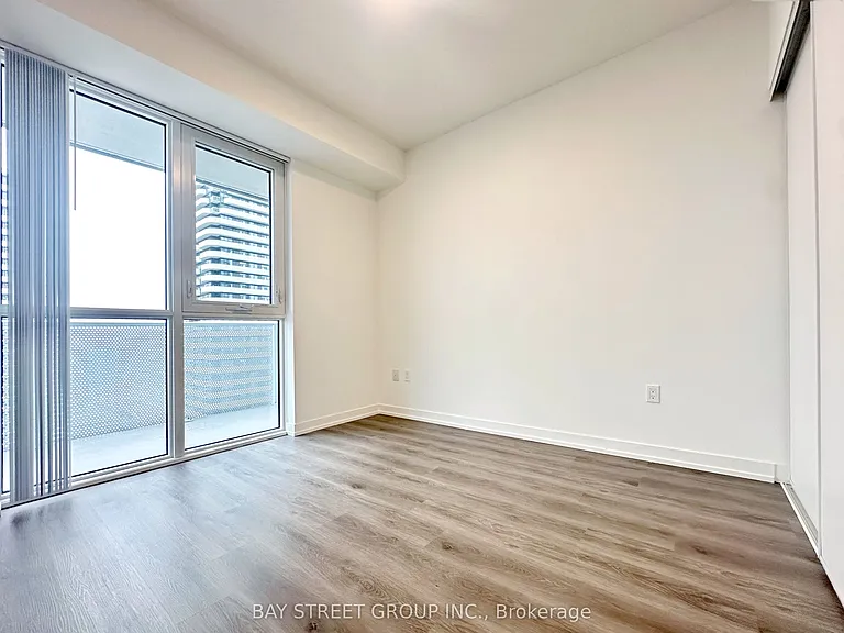 28 Interchange Way #4102 — Photo 16