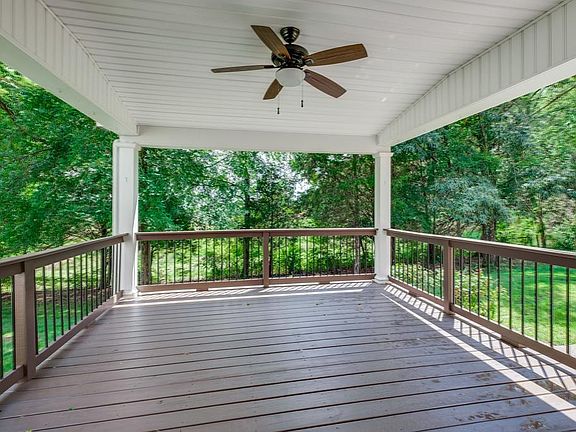 3rd image of 416 Laurel Hills Dr