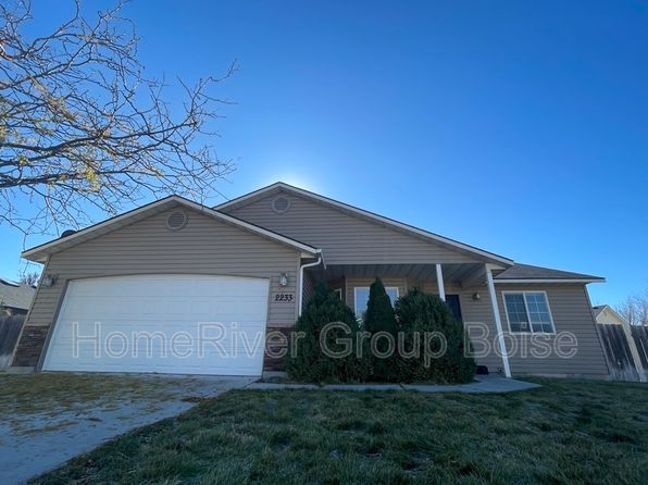 2233 W Mountain Pointe Ct
