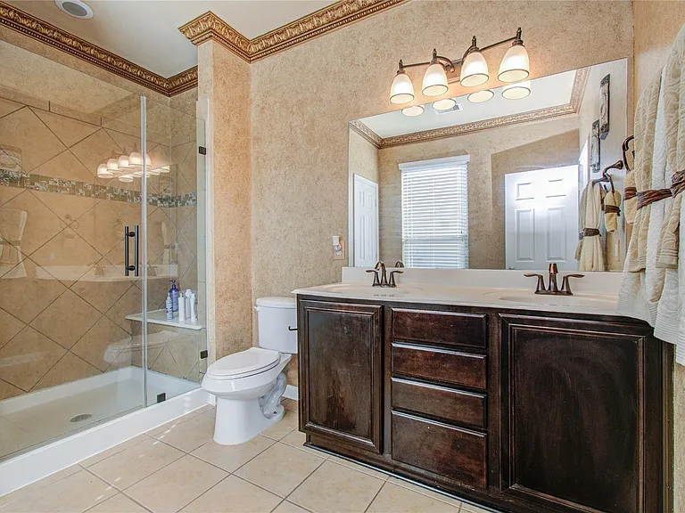 18707 Naples Ridge Ct — Photo 32