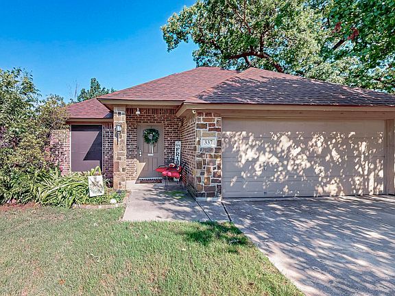 3rd image of 337 Grace Cir