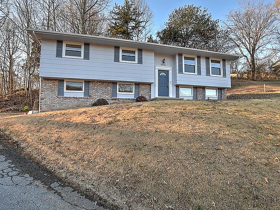 2nd image of 4800 Curtis Ct