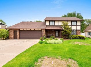 2931 Lumber Ln, Green Bay, WI 54313