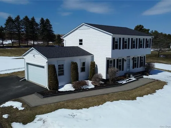 428 Riverview Dr, Florenceville Bristol, NB E7L 3M9