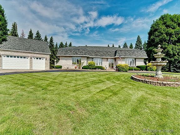 2nd image of 29W551 Brentwood Ct