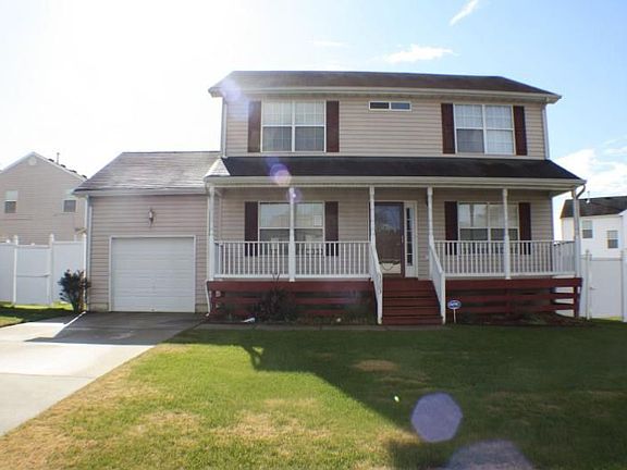 2nd image of 1203 Woods Edge Cir
