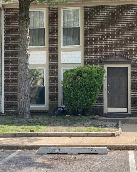 1st image of 132 Coventry Dr