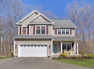 17 Old Oak Ct, Southington, CT 06489