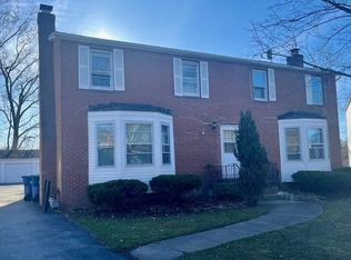199 Fairgreen Dr, Amherst, NY 14228