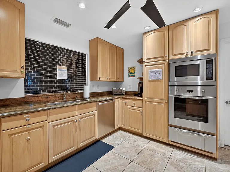 1781 Coral Point Dr — Photo 6