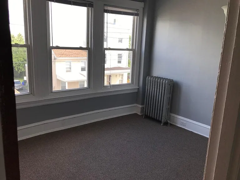 4430 Mitchell St — Photo 17