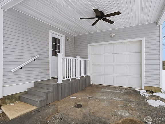5th image of 215 Rooney Dr