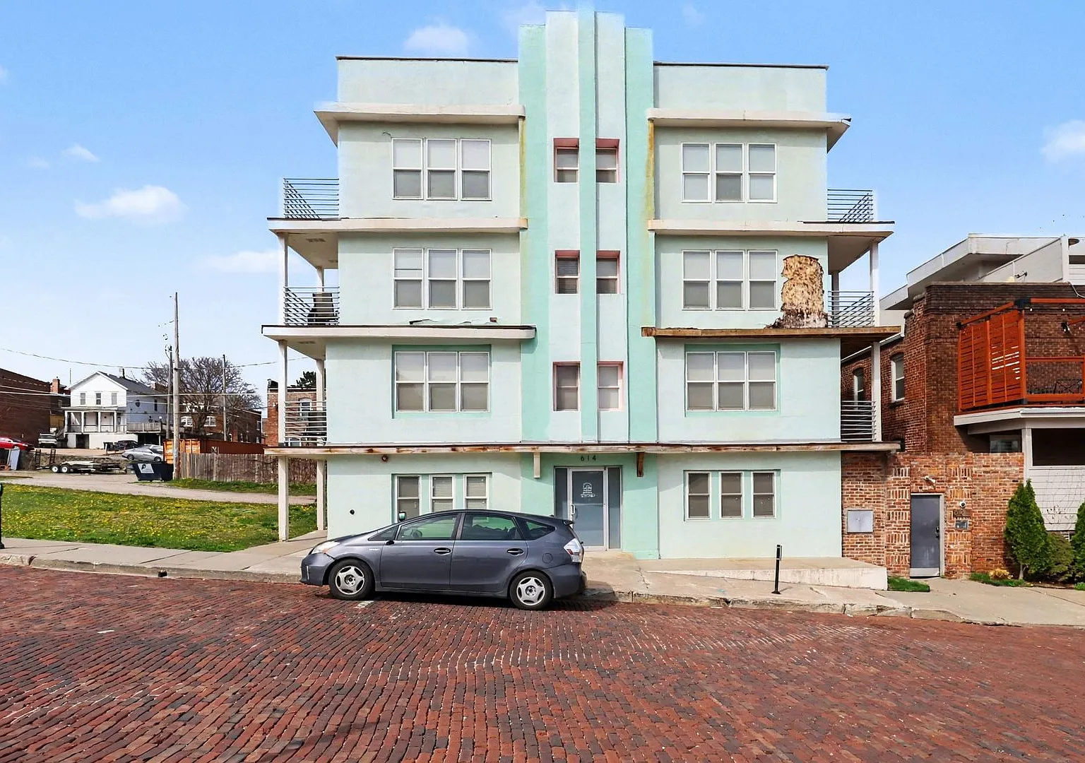 Park Avenue Properties (614 S 18th Street) — Photo 1