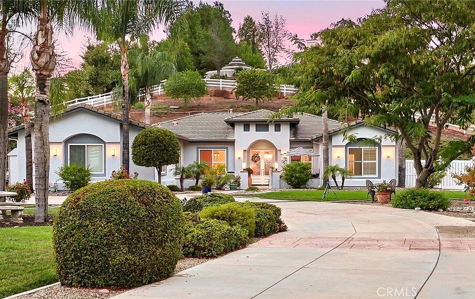 1st image of 40823 Baccarat Rd
