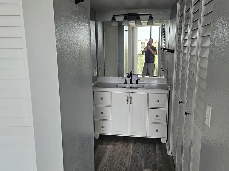800 Cove Cay Dr — Photo 8