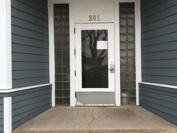 201 Main St E #2