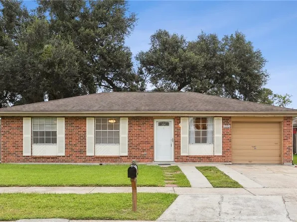 2741 Cardinal Dr, Marrero, LA 70072