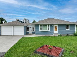 202 1st Ave, Atkins, IA 52206