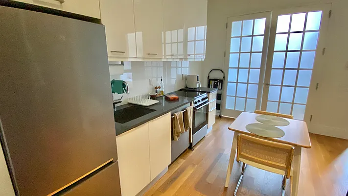 Rented by Simply Brooklyn Realty Inc | media 8