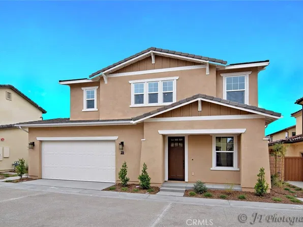 29 Barnes Rd, Tustin, CA 92782