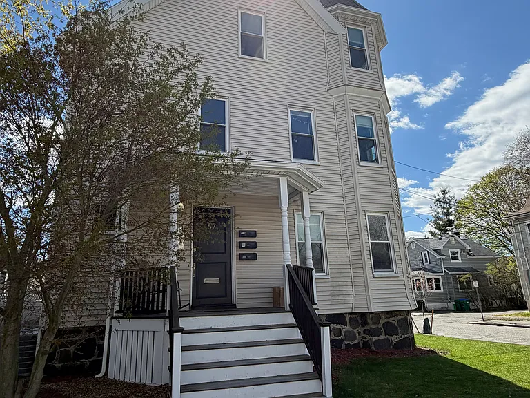 59 Greenleaf Ave — Photo 17