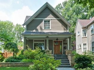 1134 Elmwood Ave #1, Evanston, IL