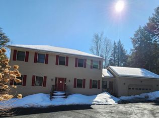 140 Alden Partridge Rd, Hartford, VT 05047