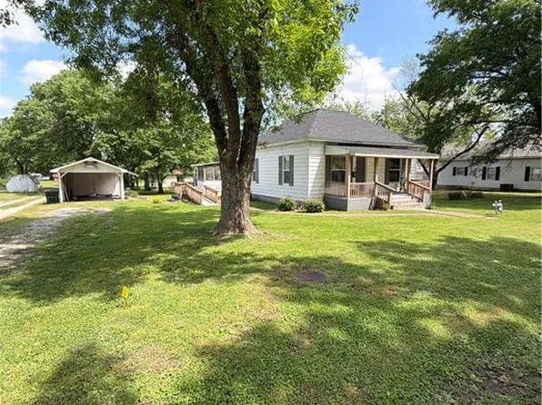 222 Central St, Humboldt, KS 66748