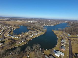 2025 El Camino Dr, Pekin, IL
