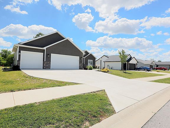 2nd image of 765 Waxwing Ct
