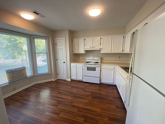 4th image of 347 A E Montcastle Dr