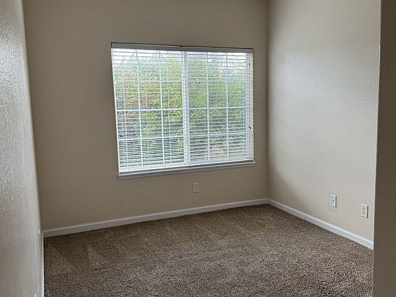 5th image of 1335 Lake Cir Unit 9A