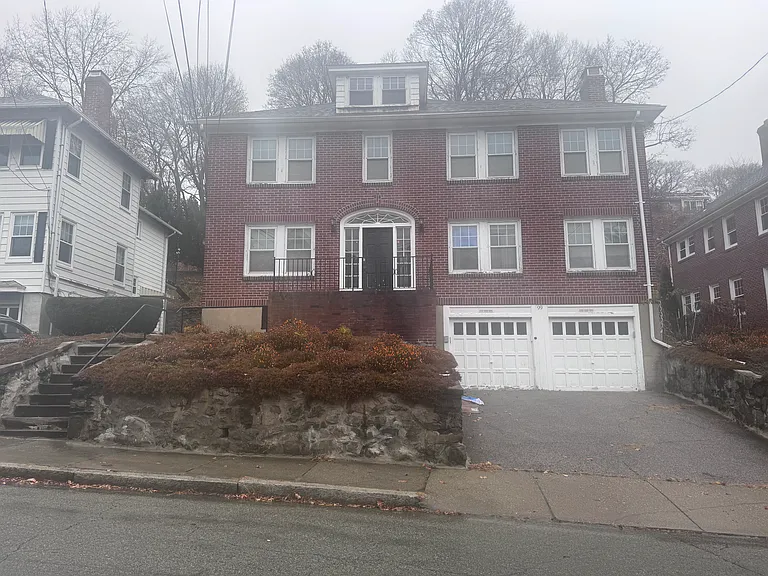 89 Westbourne Ter #1 — Photo 16