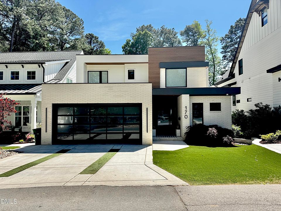 1st image of 170 Pleasants Ave