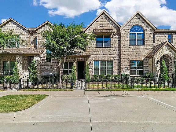 2nd image of 6273 Rainbow Valley Pl
