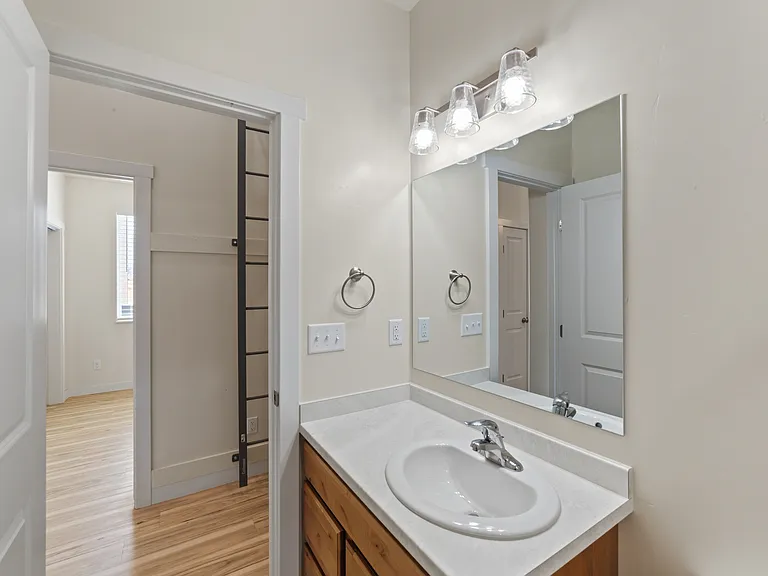 2158 E Bonnies Way — Photo 12