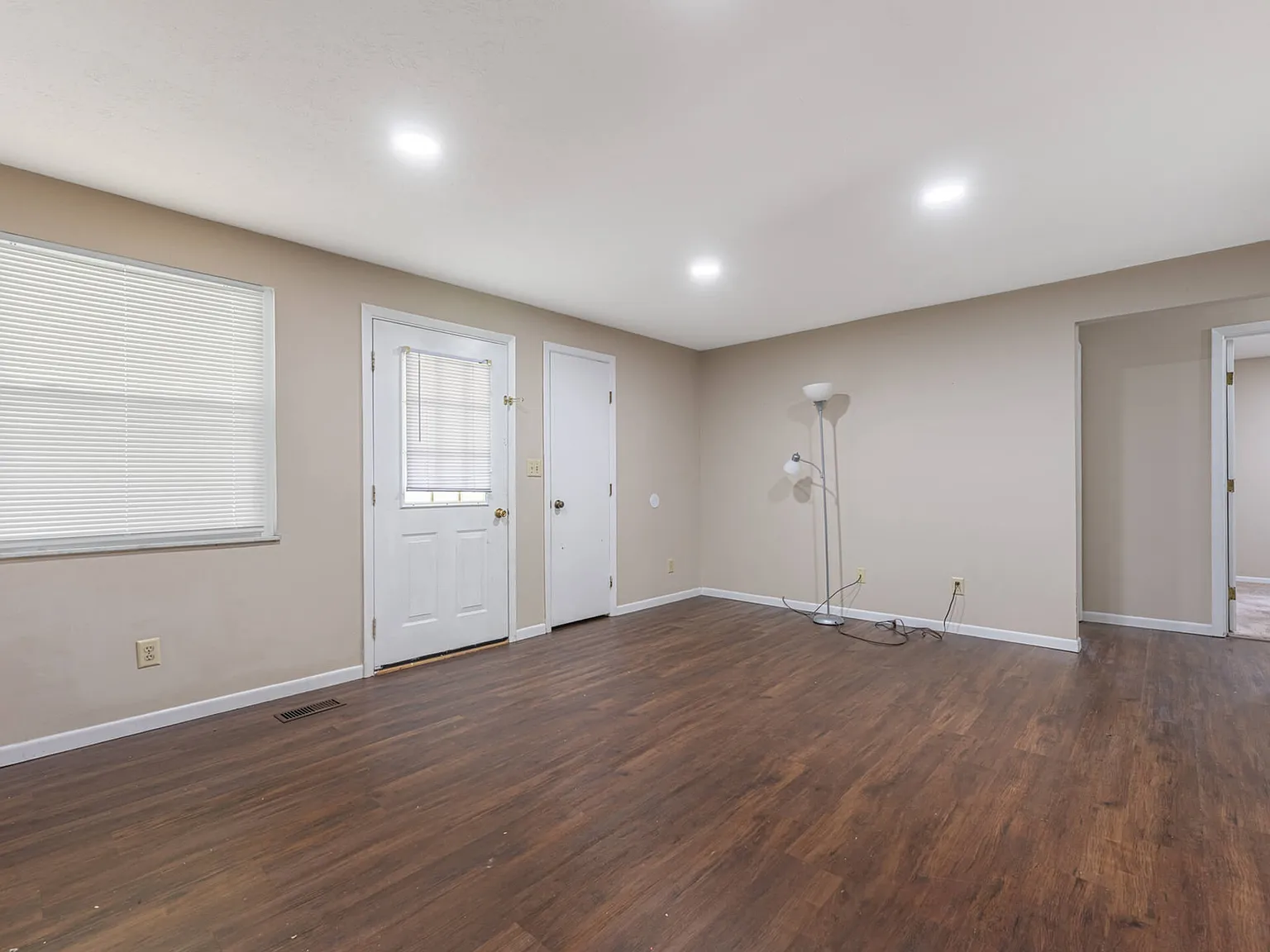 3 bed, 1375 sqft, $1,600 — Photo 3