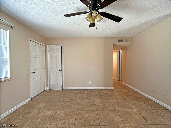 3rd image of 415 Duke Ave